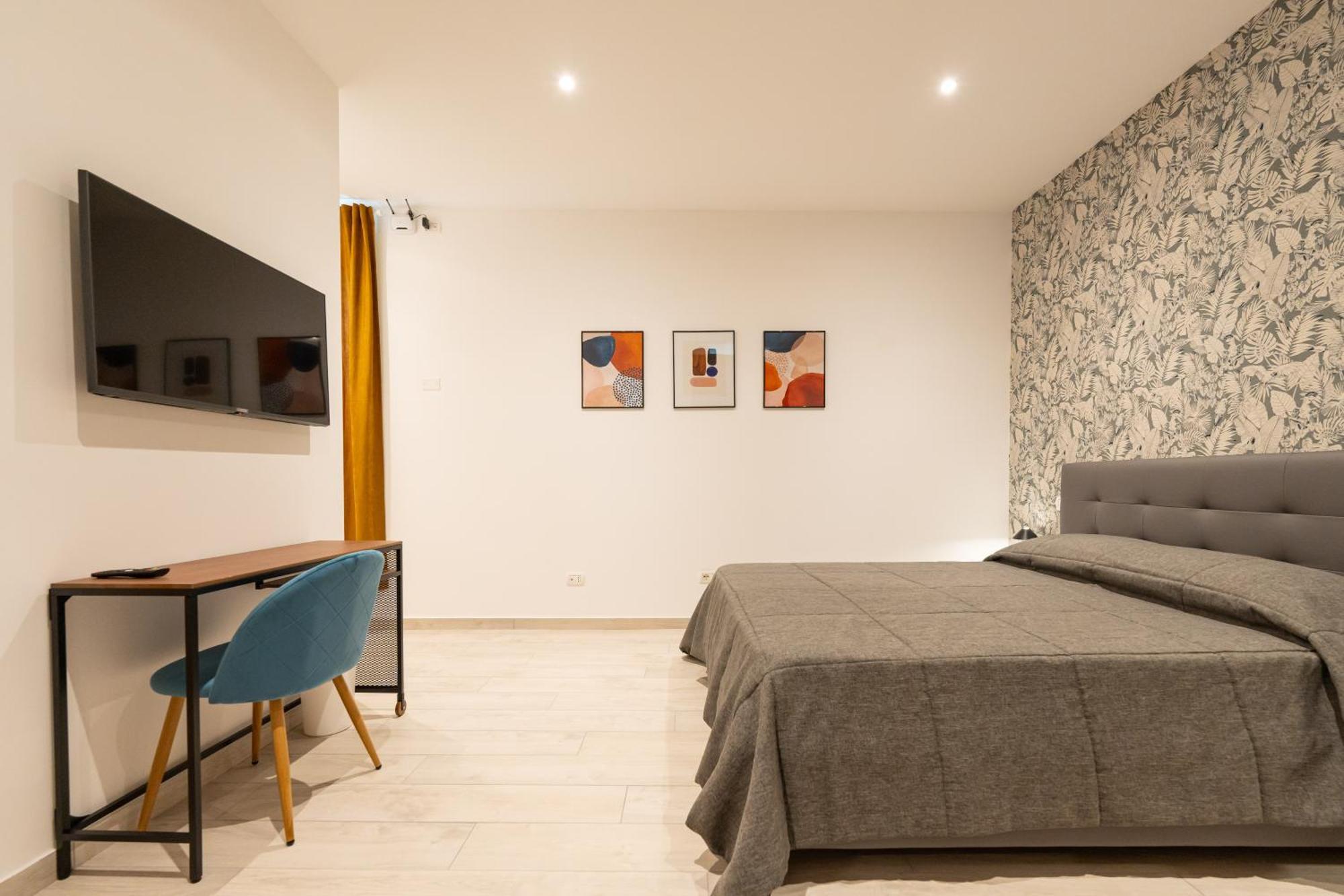 Hotel Dimora 5 Santi à Naples Extérieur photo